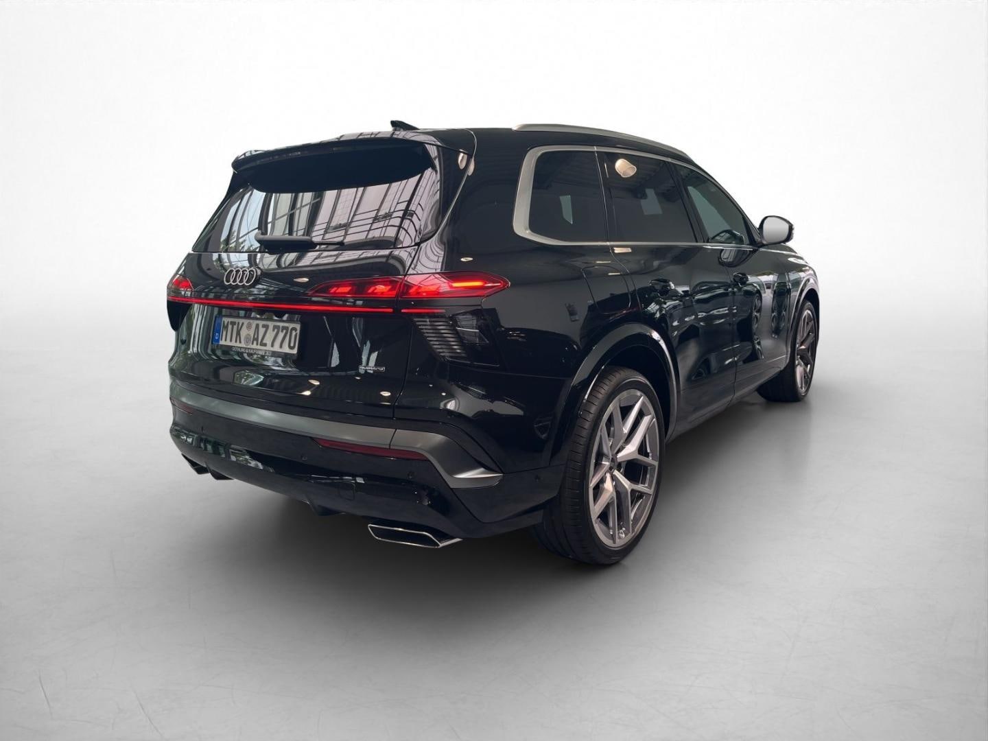 Bild über Audi Q7 SUV TDI quattro 220 kW tiptronic - für weitere Informationen kontaktieren Sie den Audi Partner