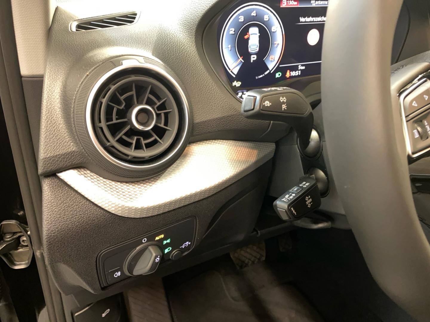 Bild über Audi Q2 advanced 35 TFSI S tronic - für weitere Informationen kontaktieren Sie den Audi Partner