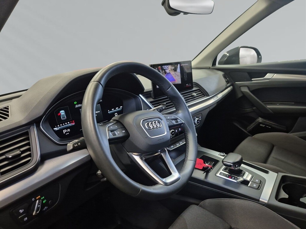 Bild som visar&nbsp;Audi Q5&nbsp;Q5 45 TFSI quattro Proline advanced 265 hk S tronic - för mer information kontakta din Audi Partner