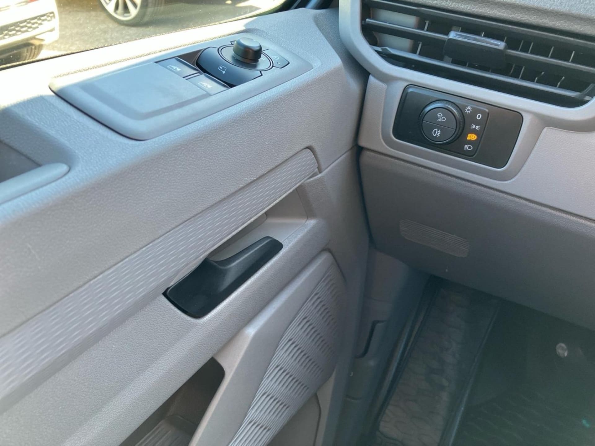 Volkswagen Transporter Kasten langer Radstand