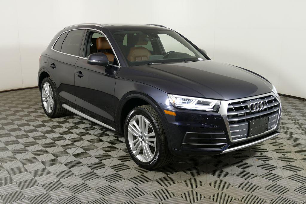 2019 Audi Q5 2.0T quattro S tronic Premium Plus's photo