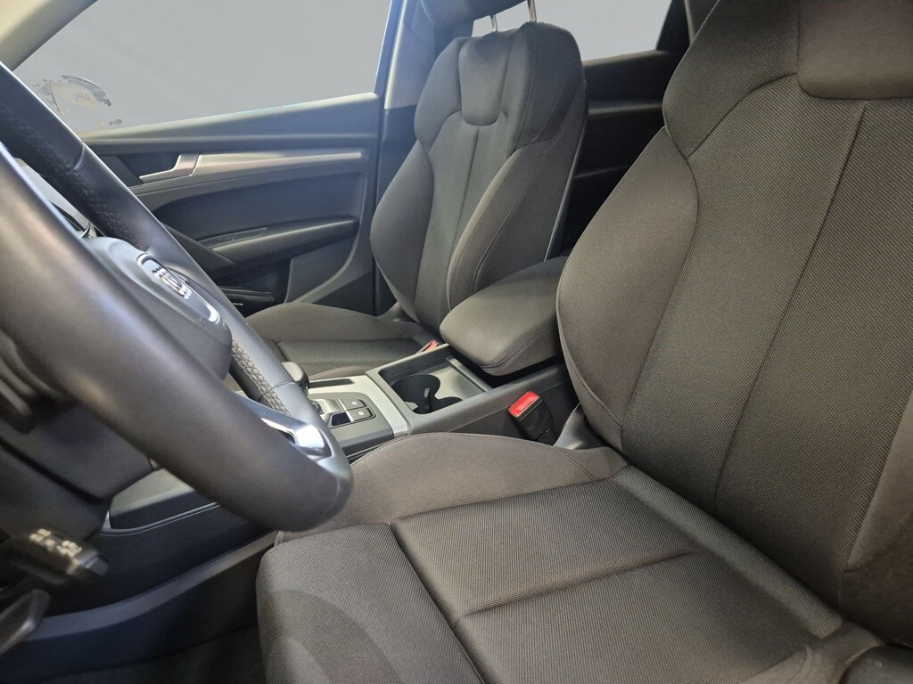 Bild som visar&nbsp;Audi Q5&nbsp;Q5 45 TFSI quattro Proline advanced 265 hk S tronic - för mer information kontakta din Audi Partner