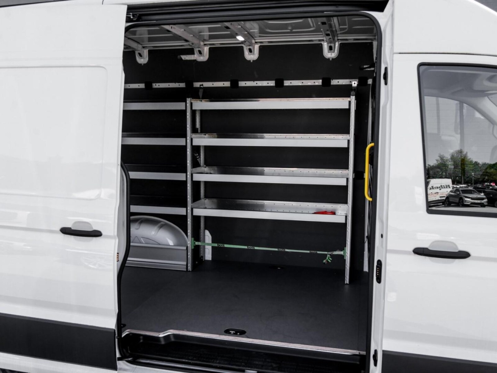 Volkswagen Crafter Kasten mittlerer Radstand – Bild 11
