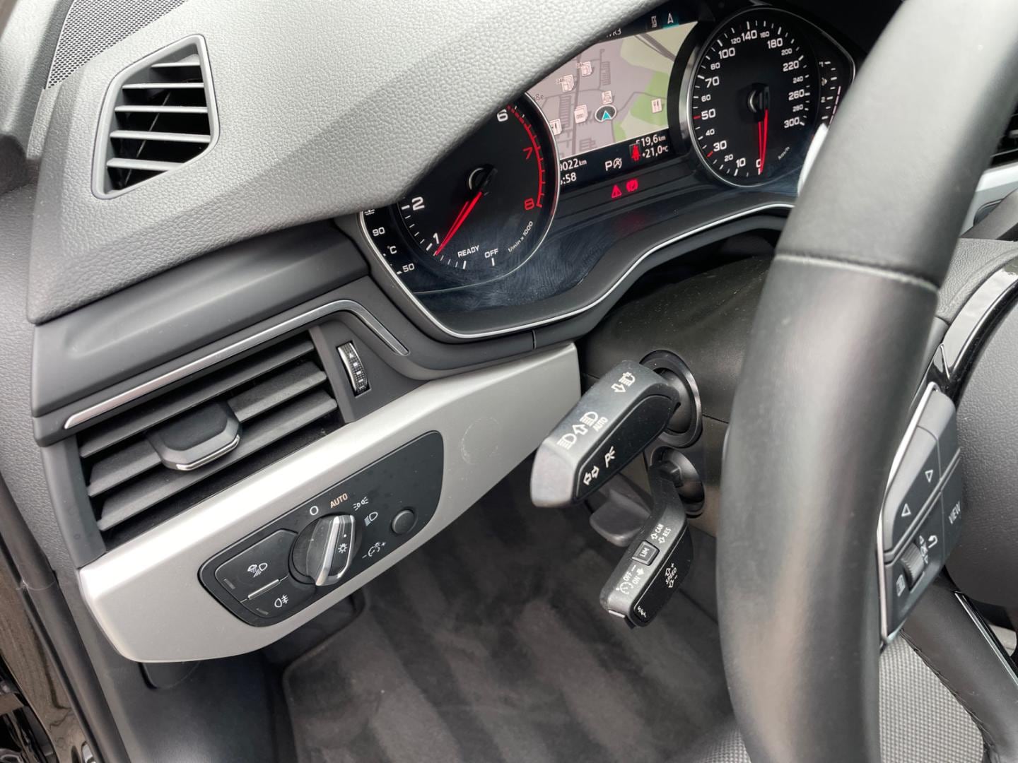 Bild über Audi A4 Avant 35 TFSI S tronic - für weitere Informationen kontaktieren Sie den Audi Partner