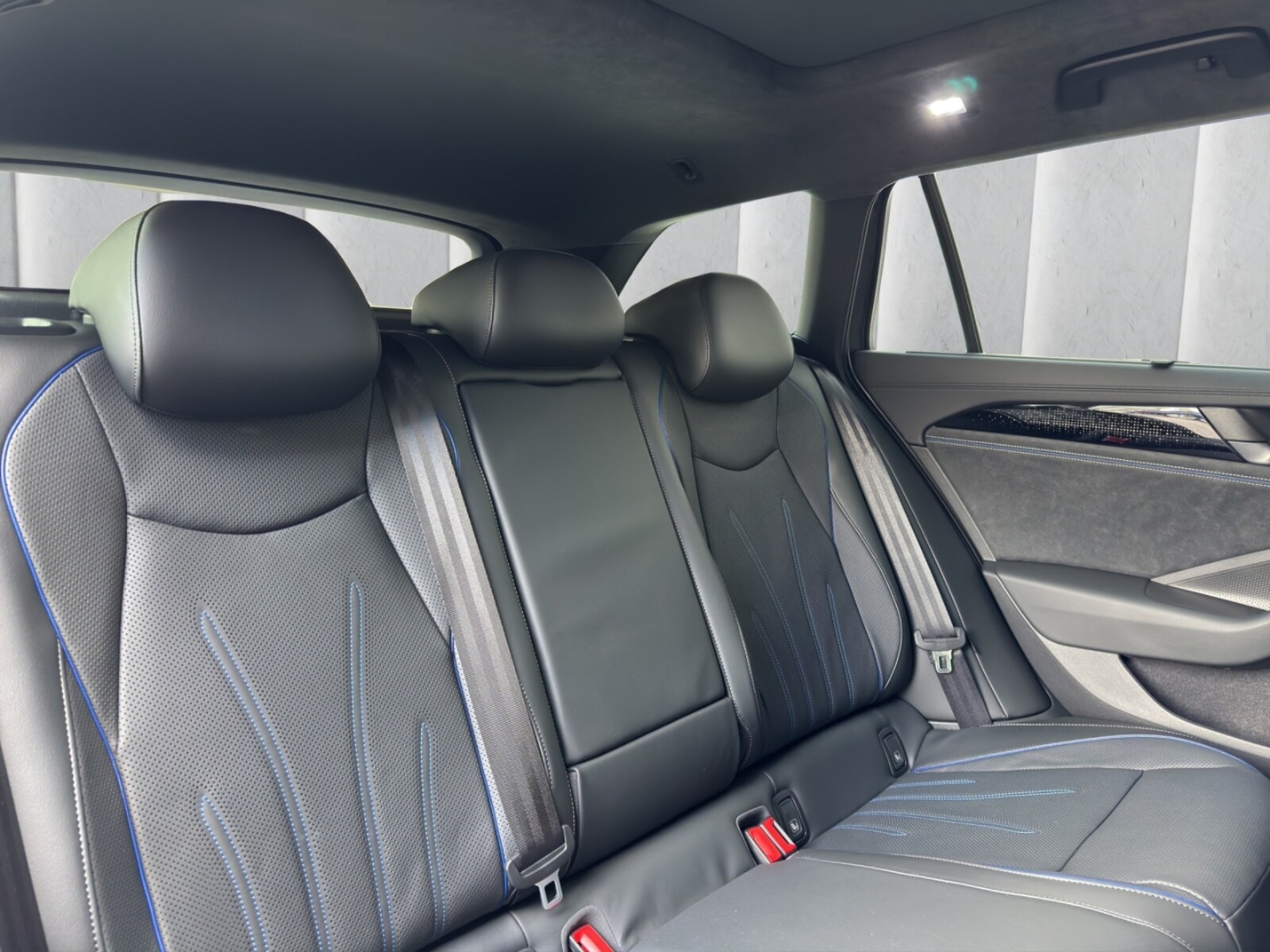 Volkswagen Passat – Bild 15