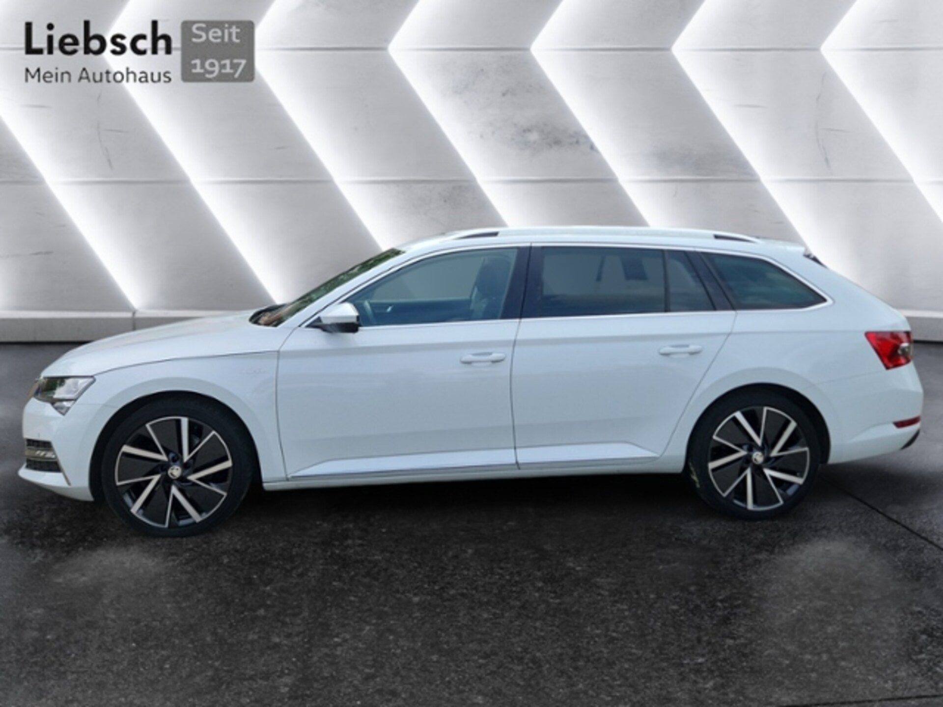 Skoda Superb Combi Laurin & Klement
