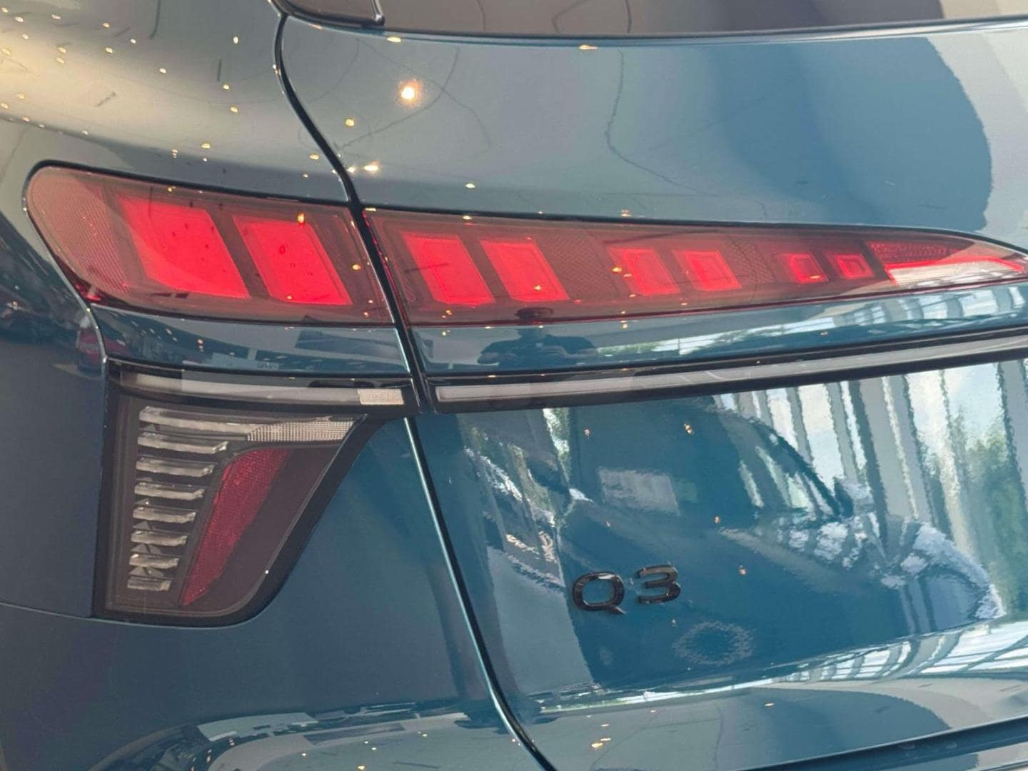 2026 Audi Q3 Base - Photo 8