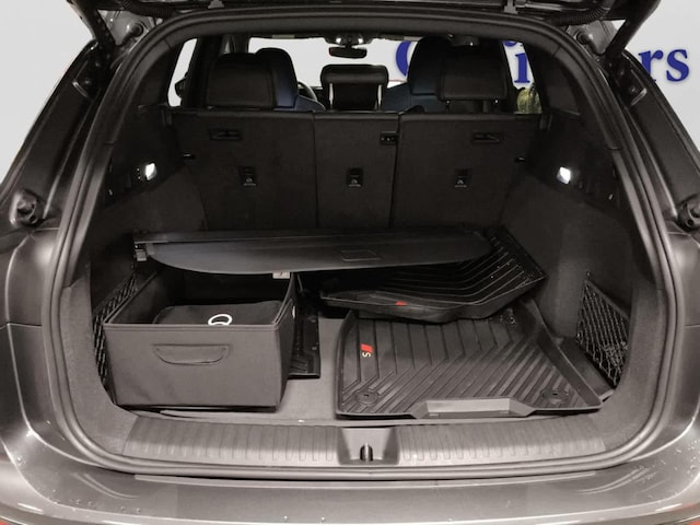 2025 Audi SQ6 e-tron