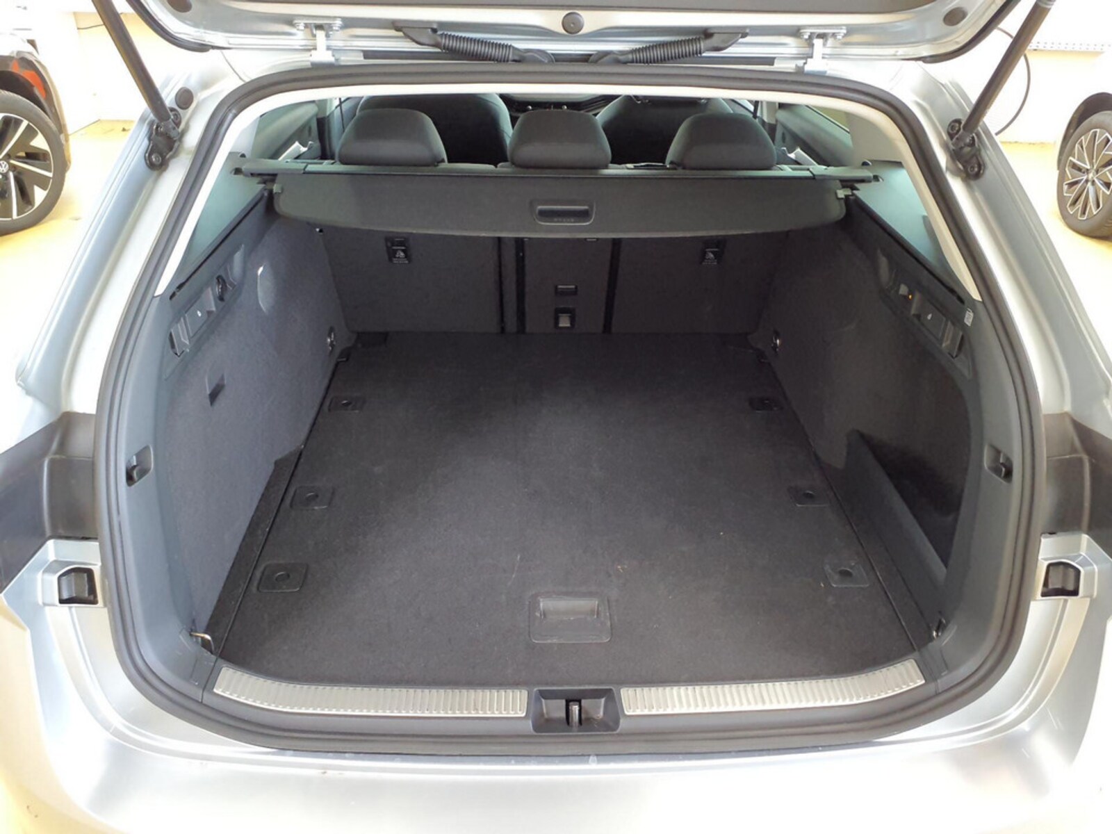 Škoda Superb Combi – Bild 10