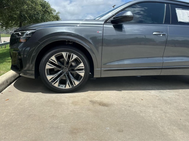 2026 Audi Q8 Premium Plus - Photo 6
