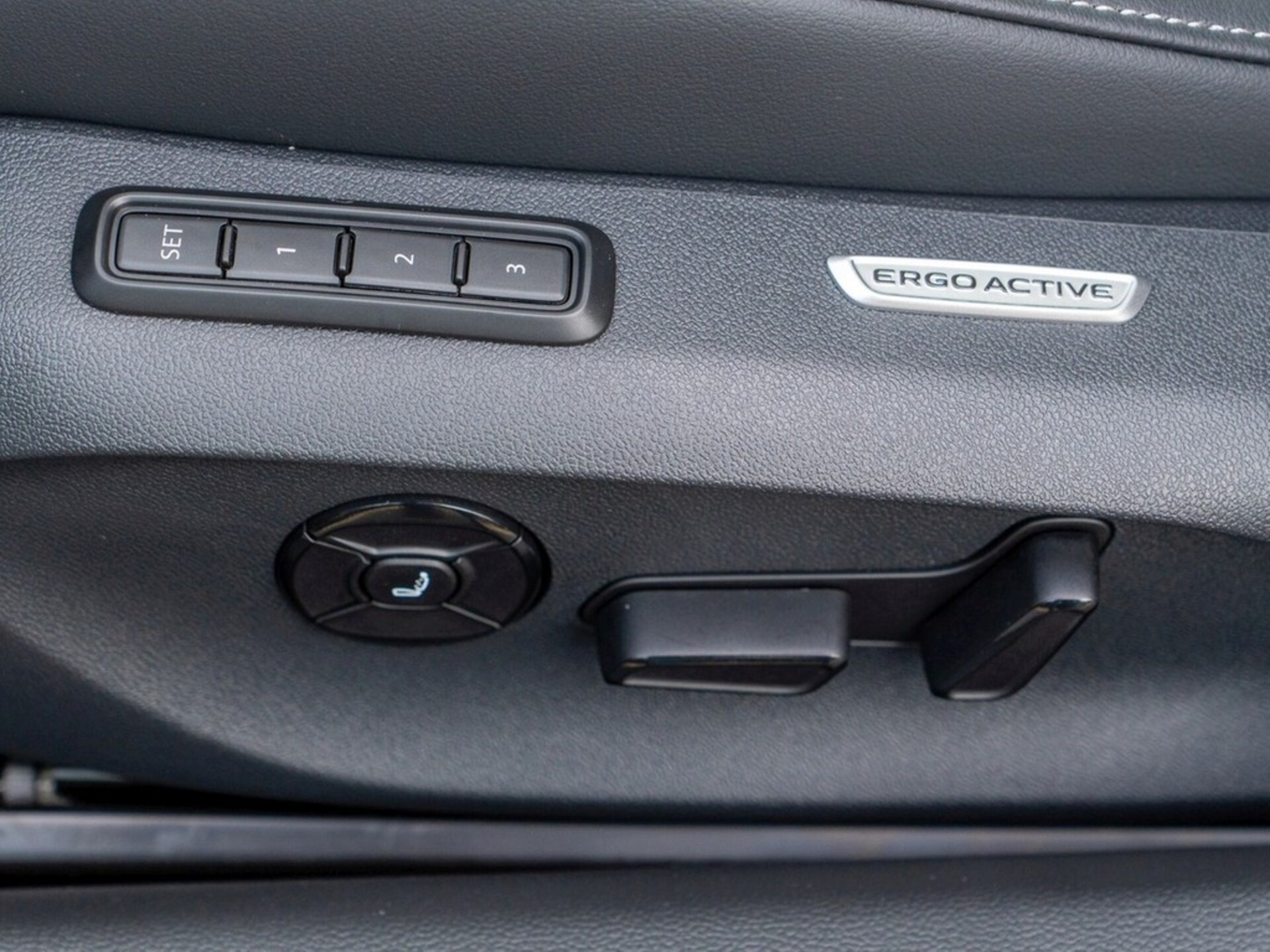 Volkswagen Passat Elegance