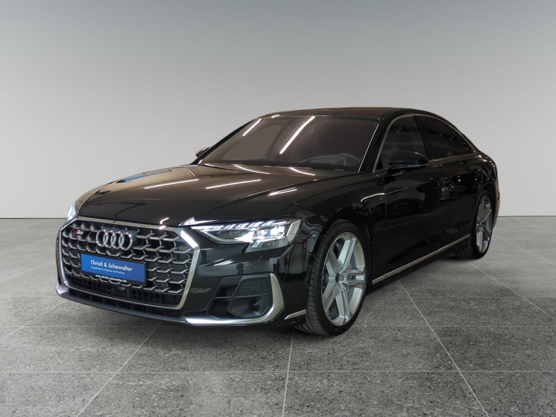 Audi S8