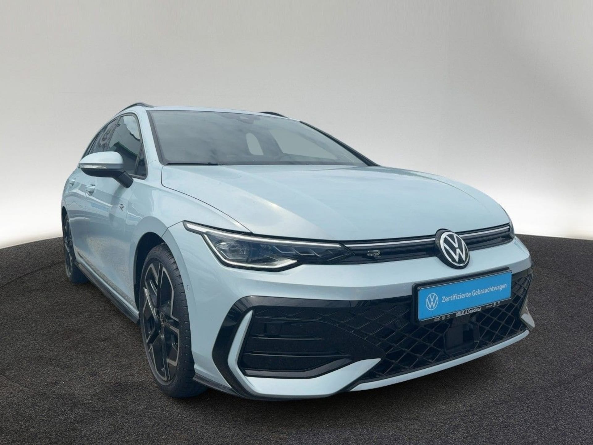 Volkswagen Golf Variant R-Line
