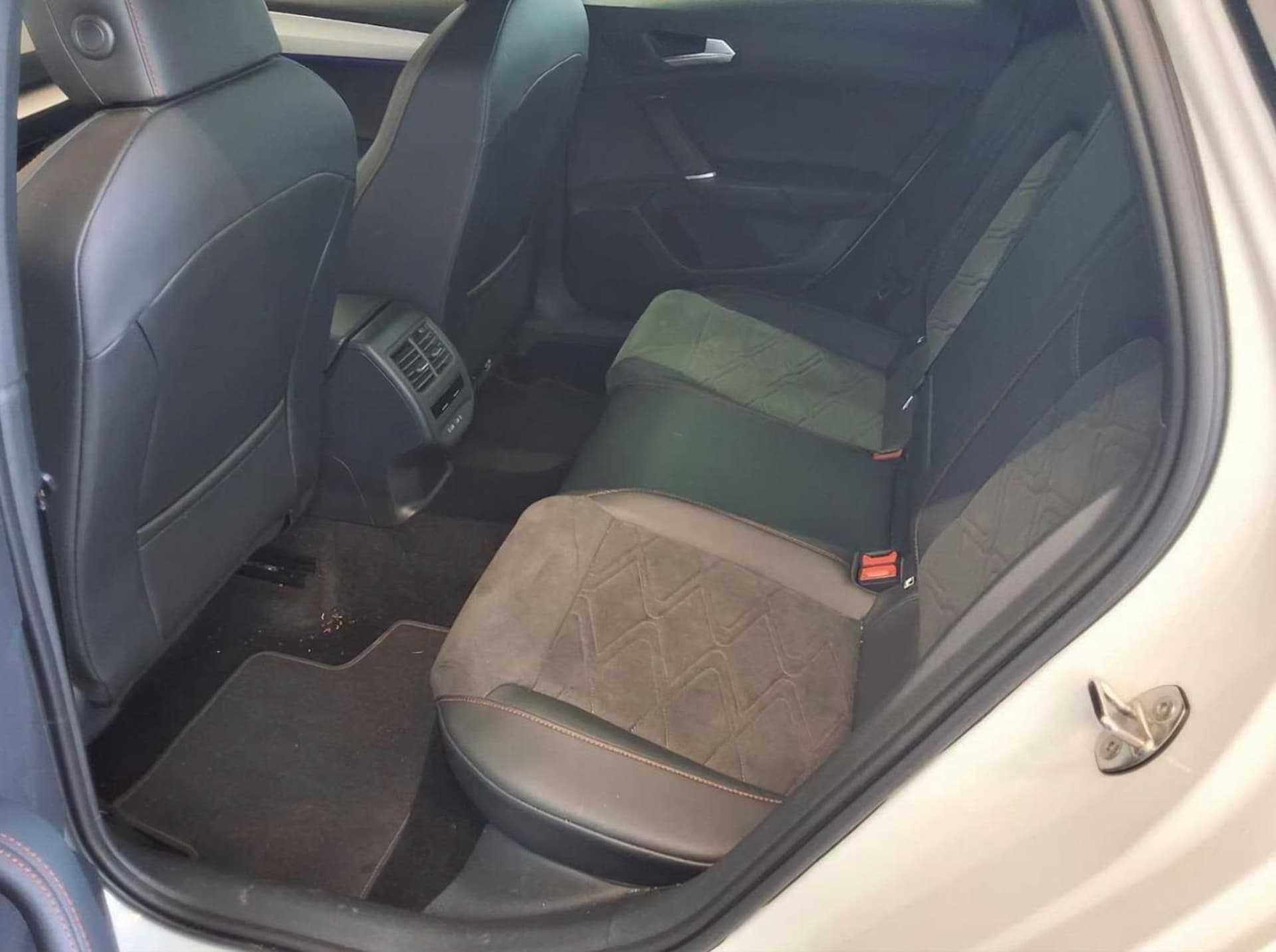 SEAT Leon Sportstourer FR