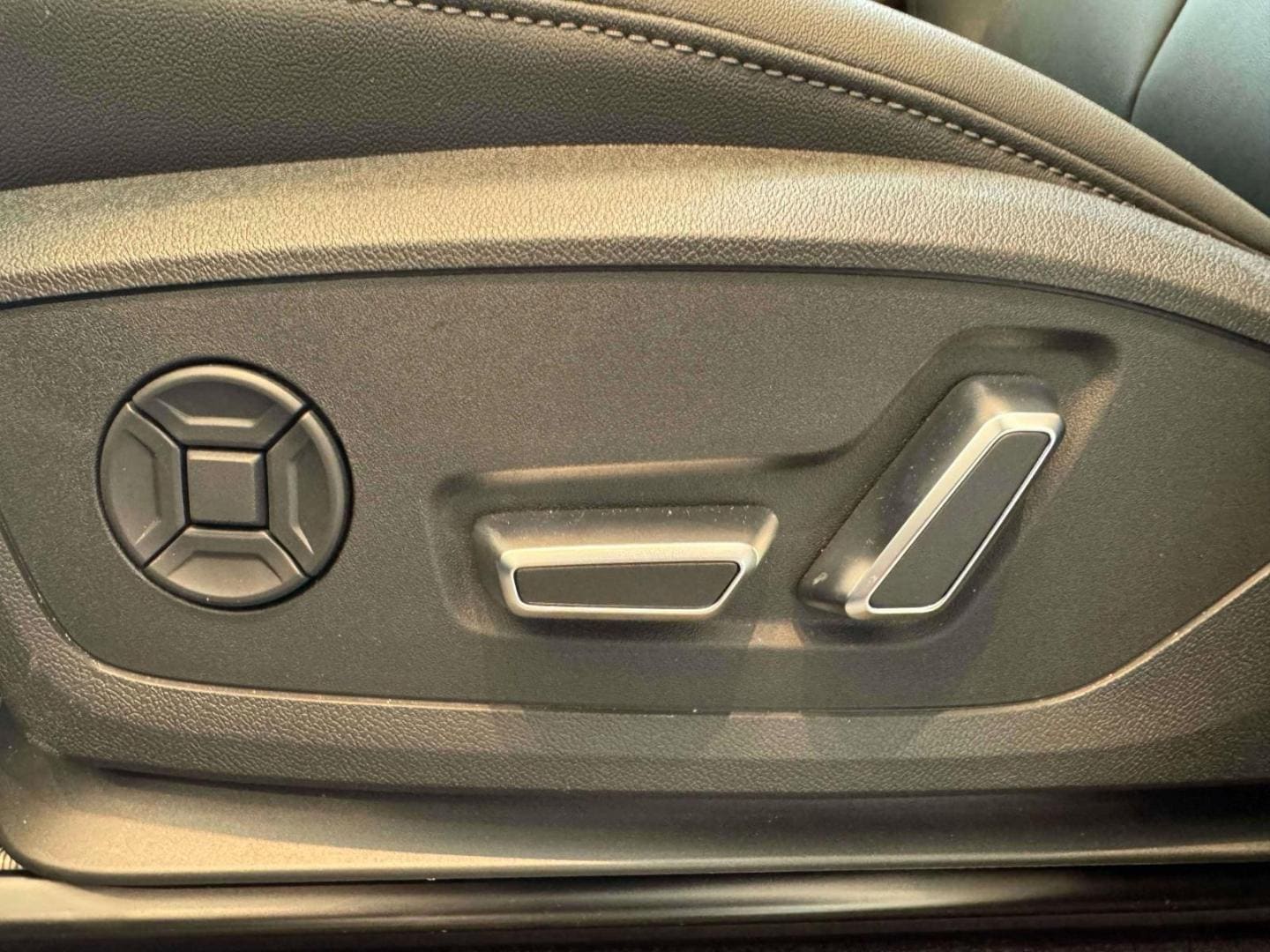 2026 Audi Q3 Base - Photo 13