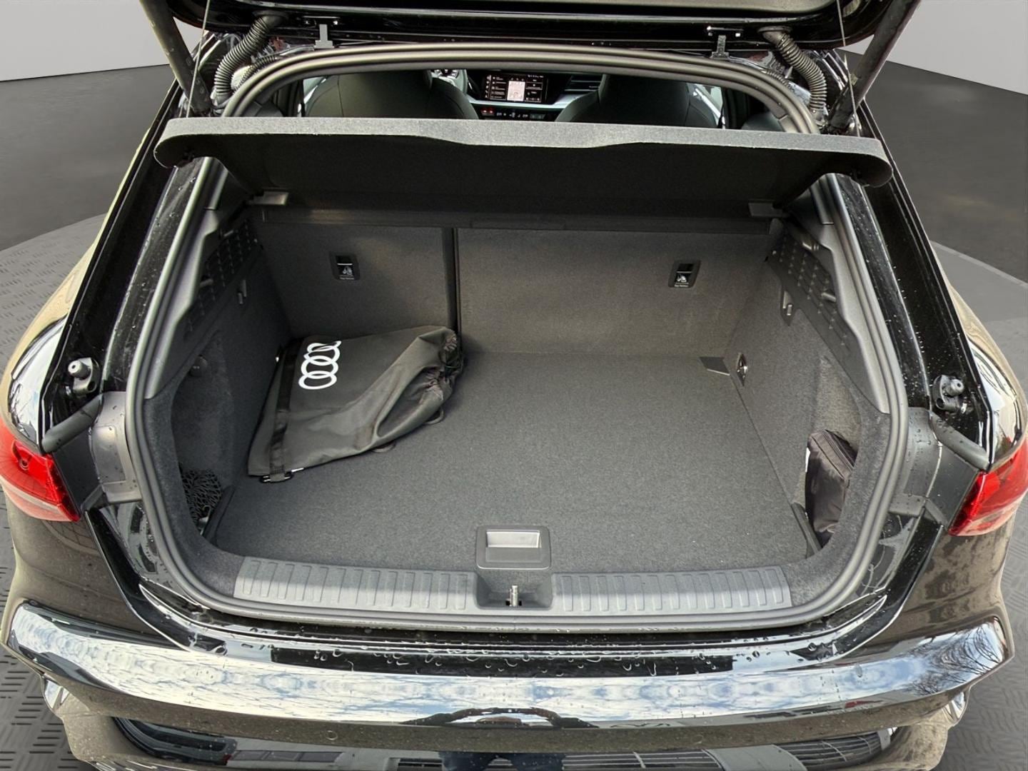 Bild über Audi A3 Sportback TFSI e TFSI e 200 kW S tronic - für weitere Informationen kontaktieren Sie den Audi Partner