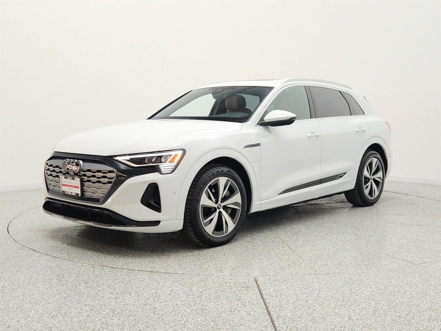 2024 Audi Q8 e-tron 55 114 kWh Premium Plus quattro's photo