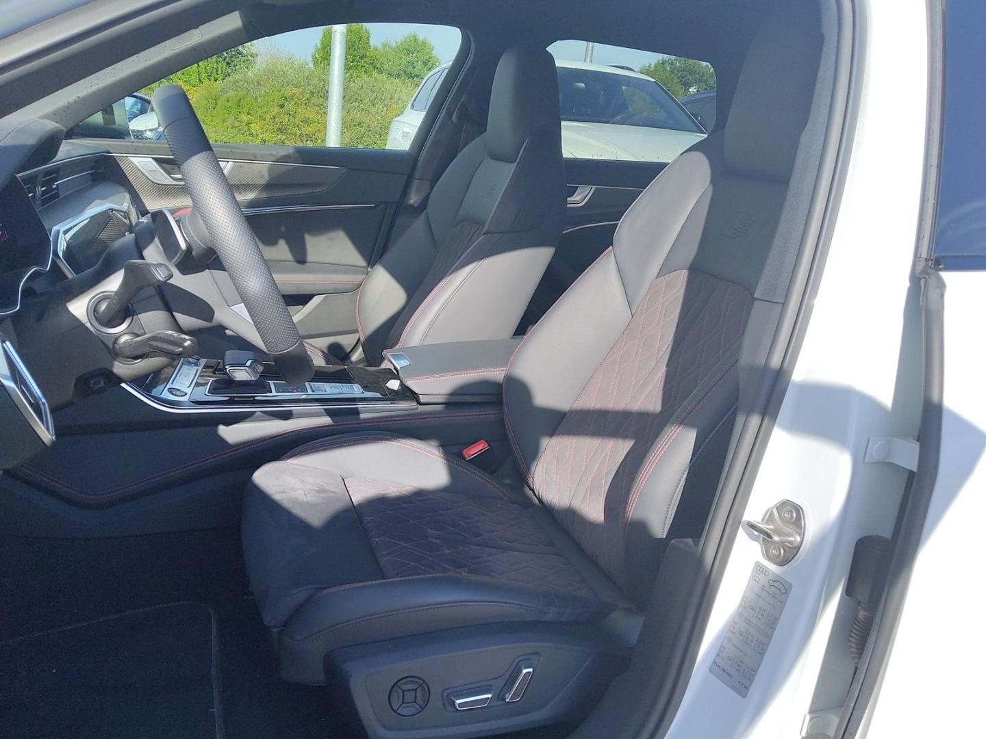 Bild über Audi S6 Avant TDI quattro tiptronic - für weitere Informationen kontaktieren Sie den Audi Partner