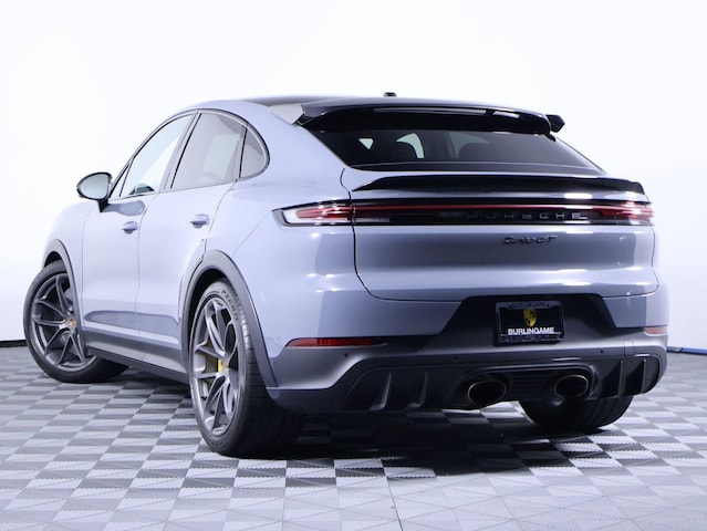 2025 Porsche Cayenne Hybrid