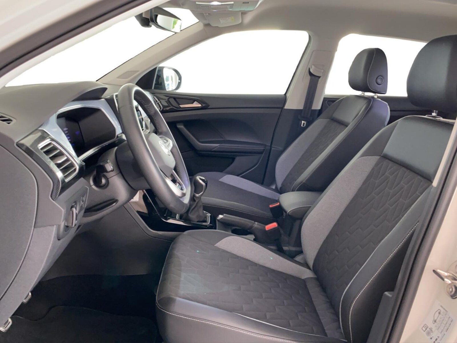Volkswagen T-Cross – Bild 9
