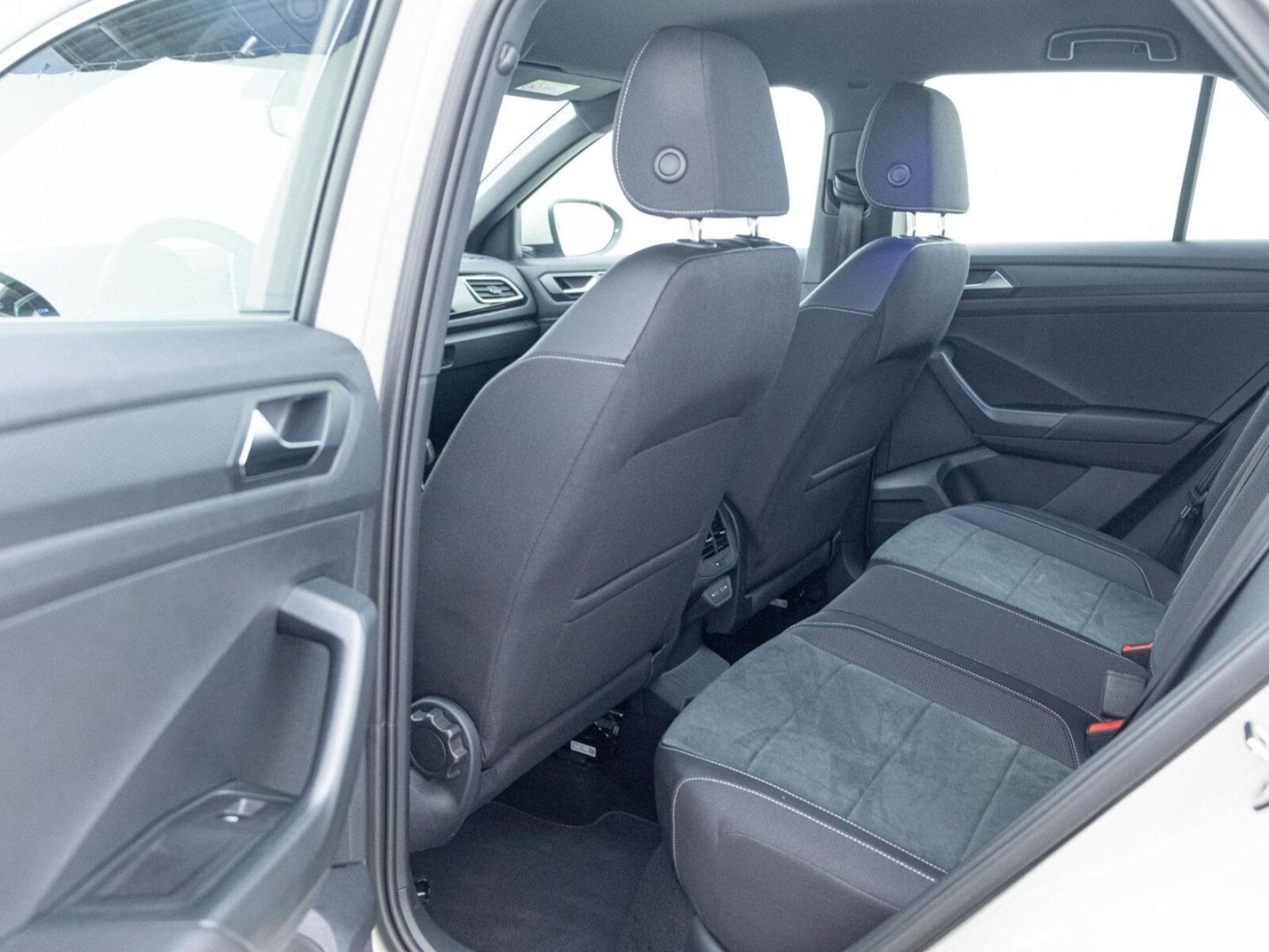 Volkswagen T-Roc – Bild 18