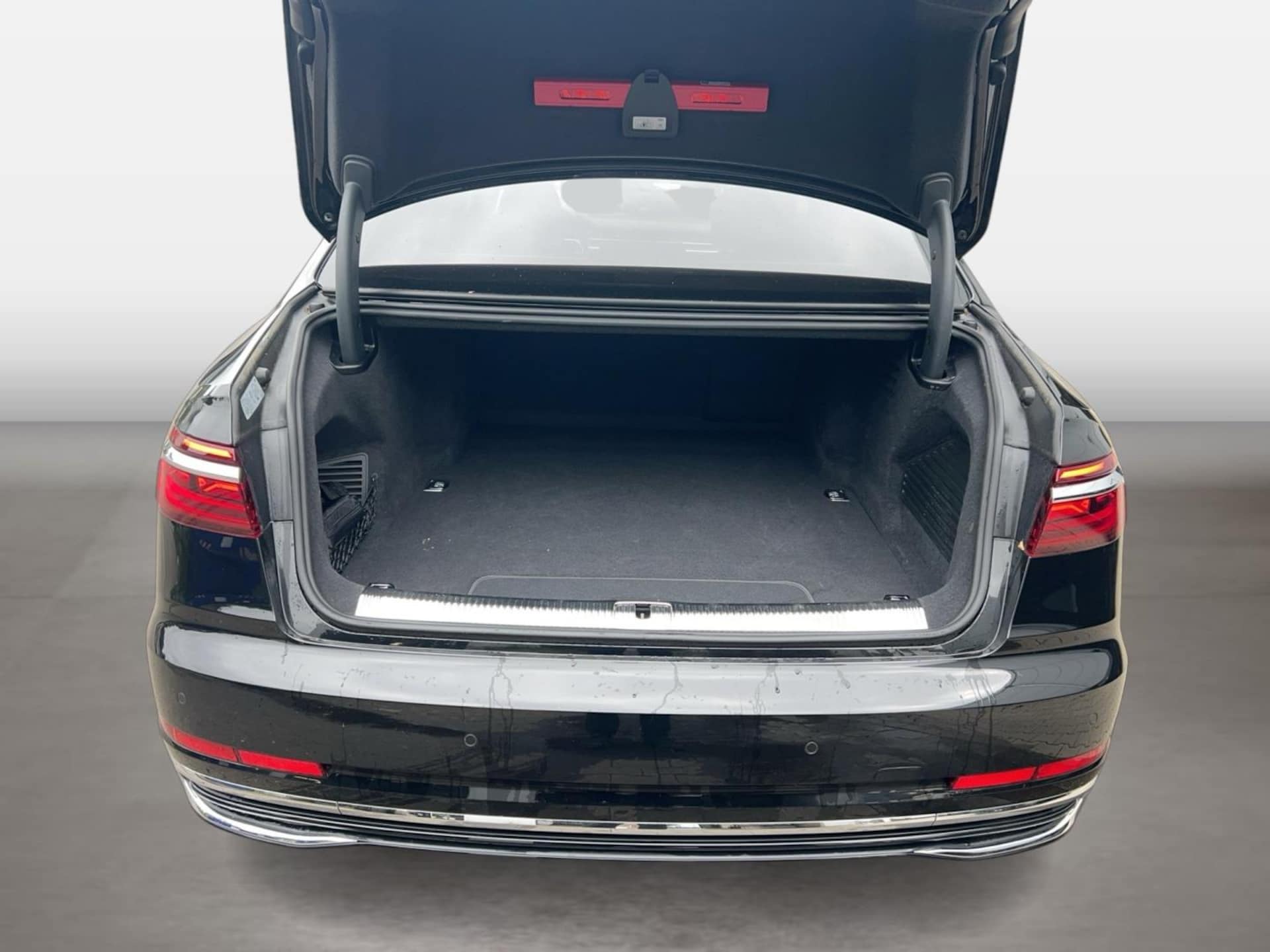 Audi A8 L TFSI e