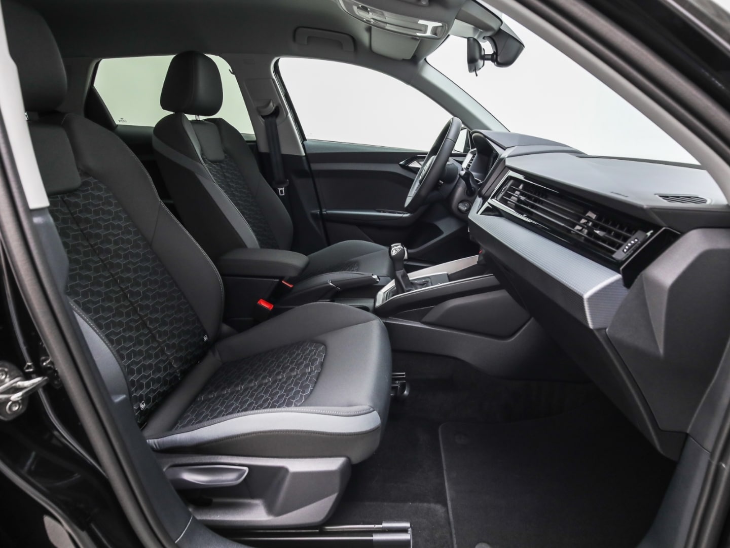 Bild über Audi A1 Sportback advanced 30 TFSI S tronic - für weitere Informationen kontaktieren Sie den Audi Partner