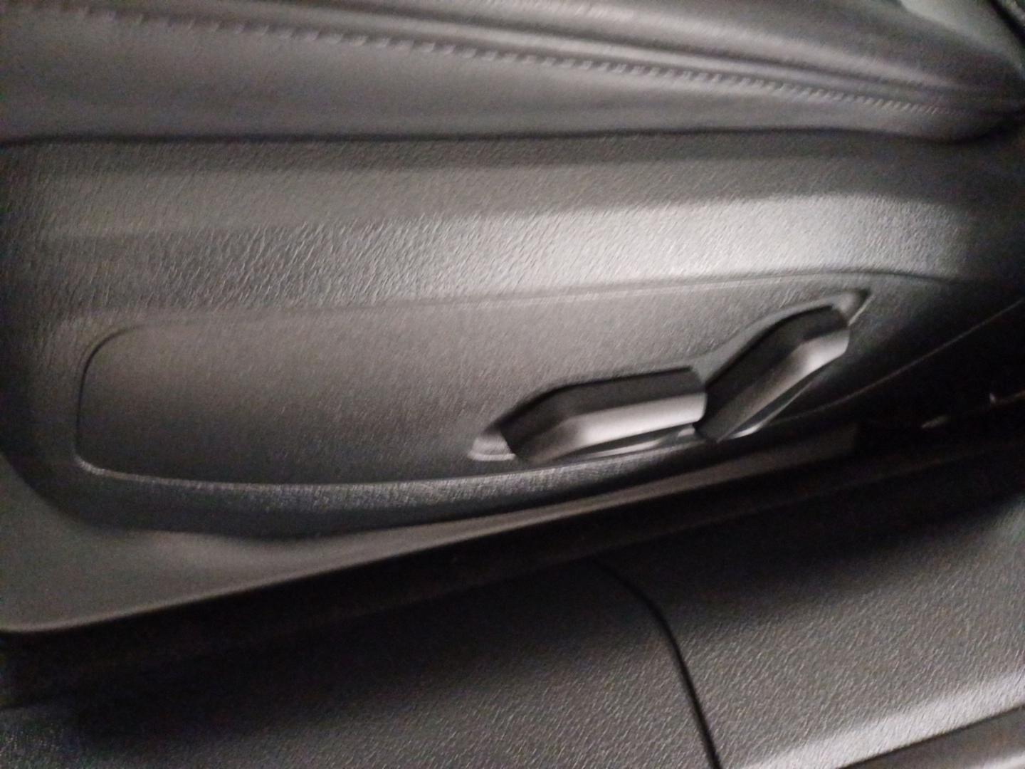 Image about Audi A4 Avant S line 35 TFSI S tronic
