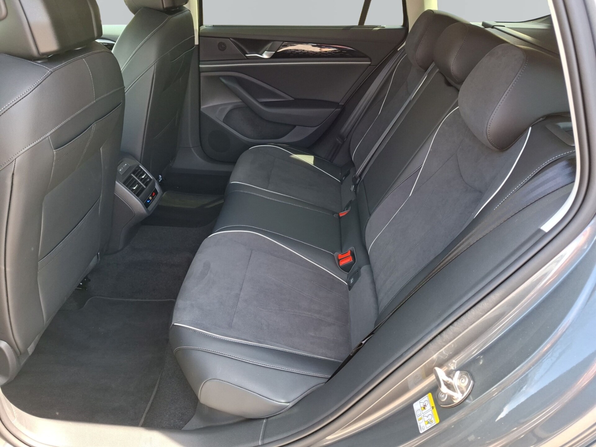 Volkswagen Passat Elegance