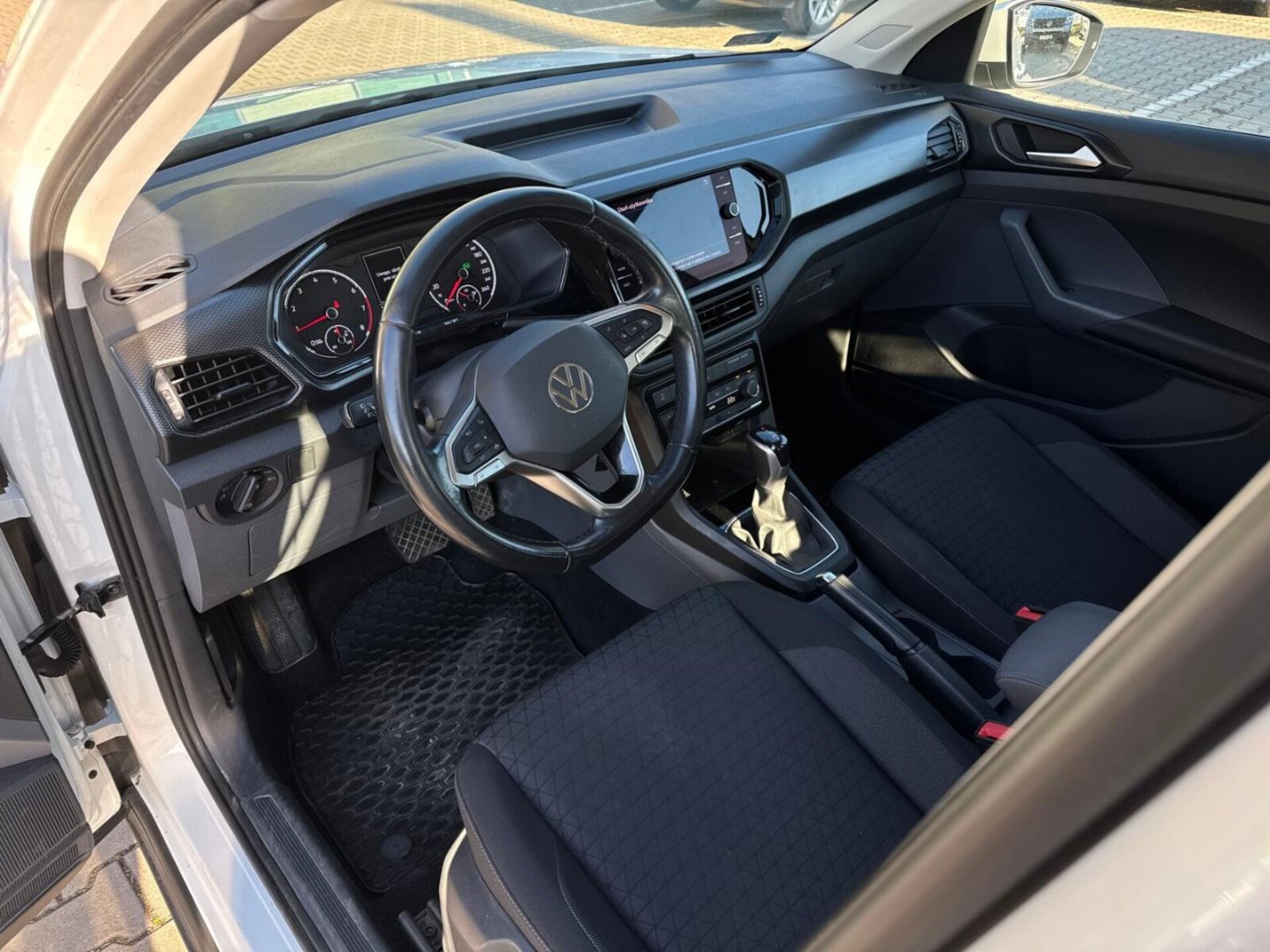 Volkswagen T-Cross Life