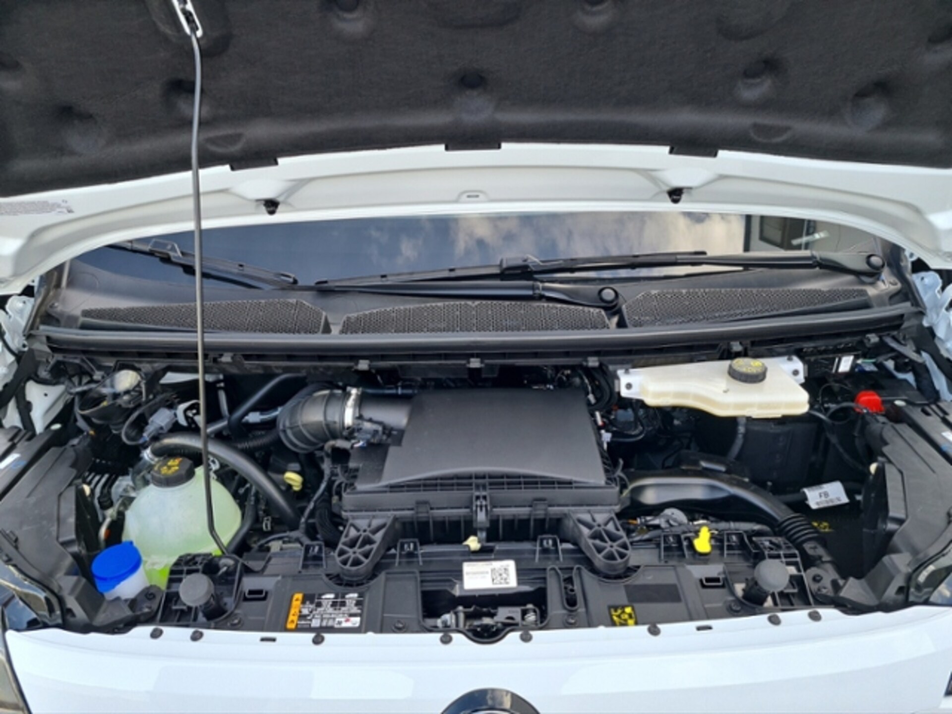 Volkswagen Transporter Kasten langer Radstand