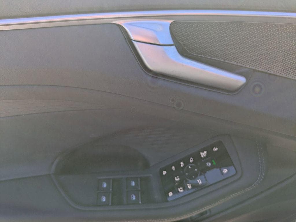 2026 Audi A6 Premium Plus - Photo 10