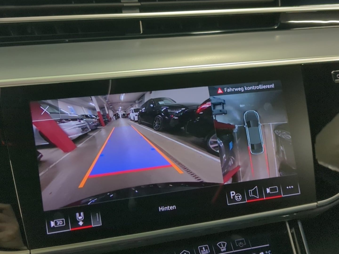 Bild über Audi S8 TFSI quattro tiptronic - für weitere Informationen kontaktieren Sie den Audi Partner