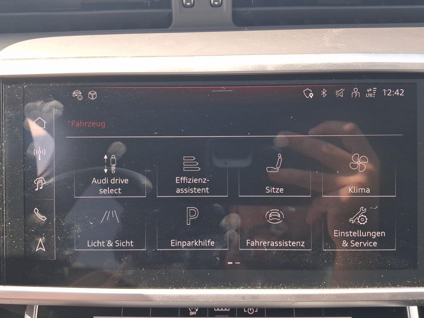 Bild über Audi S6 Avant TDI quattro tiptronic - für weitere Informationen kontaktieren Sie den Audi Partner