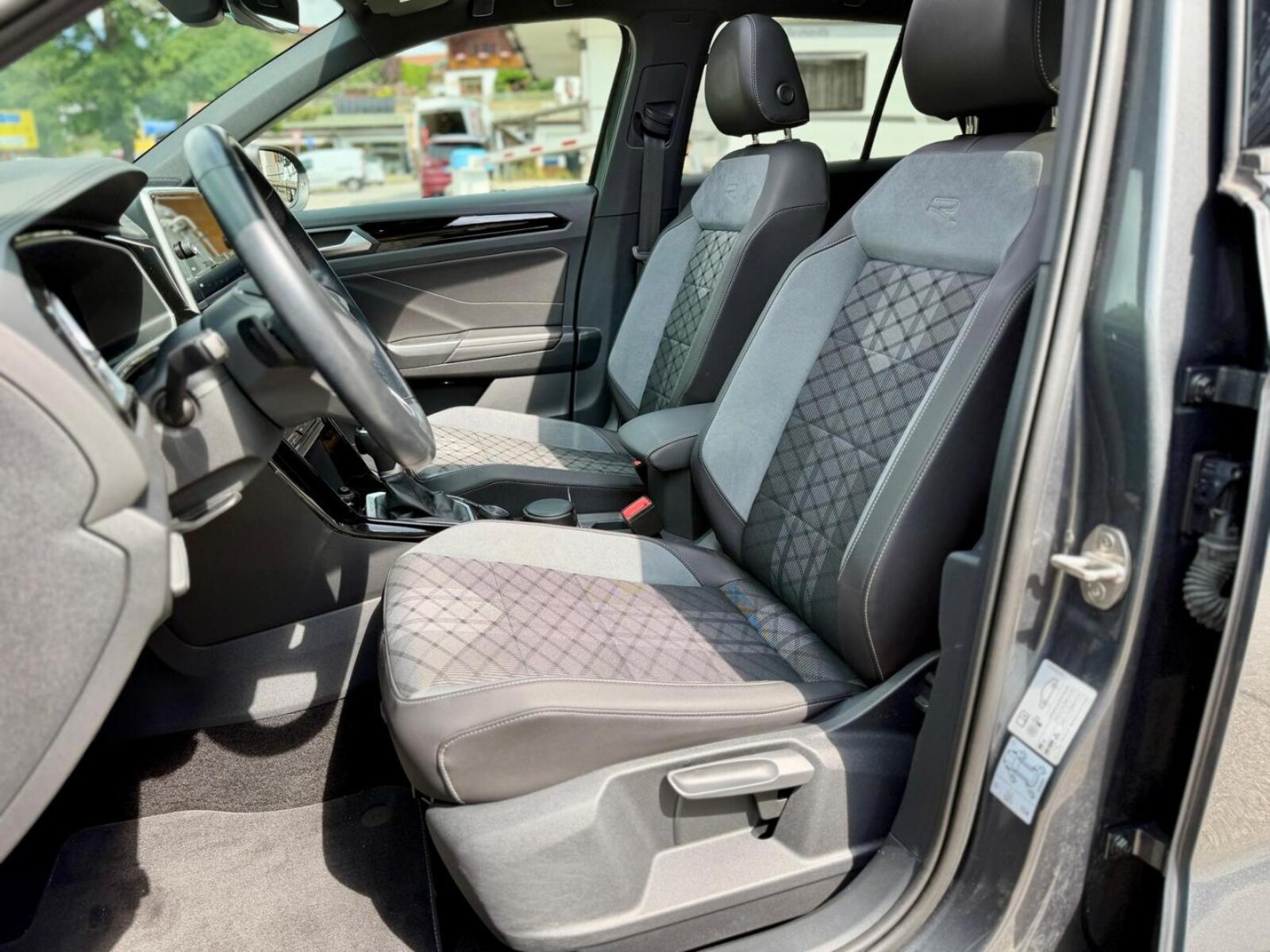 Volkswagen T-Roc – Bild 15