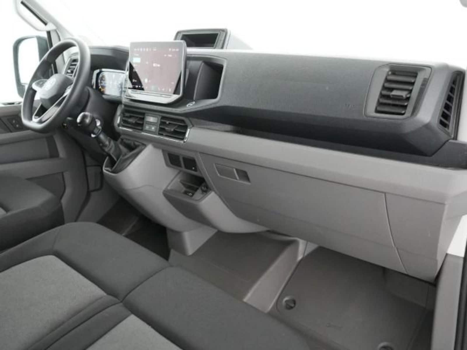 Volkswagen Crafter Kasten mittlerer Radstand – Bild 3