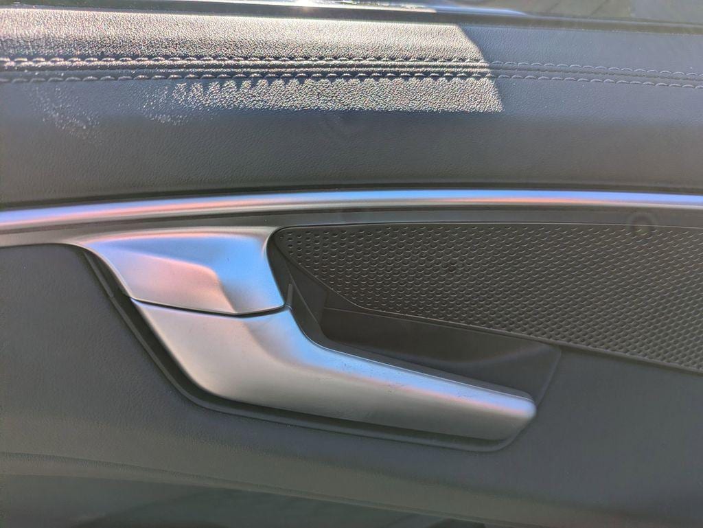 2026 Audi A6 Premium Plus - Photo 11