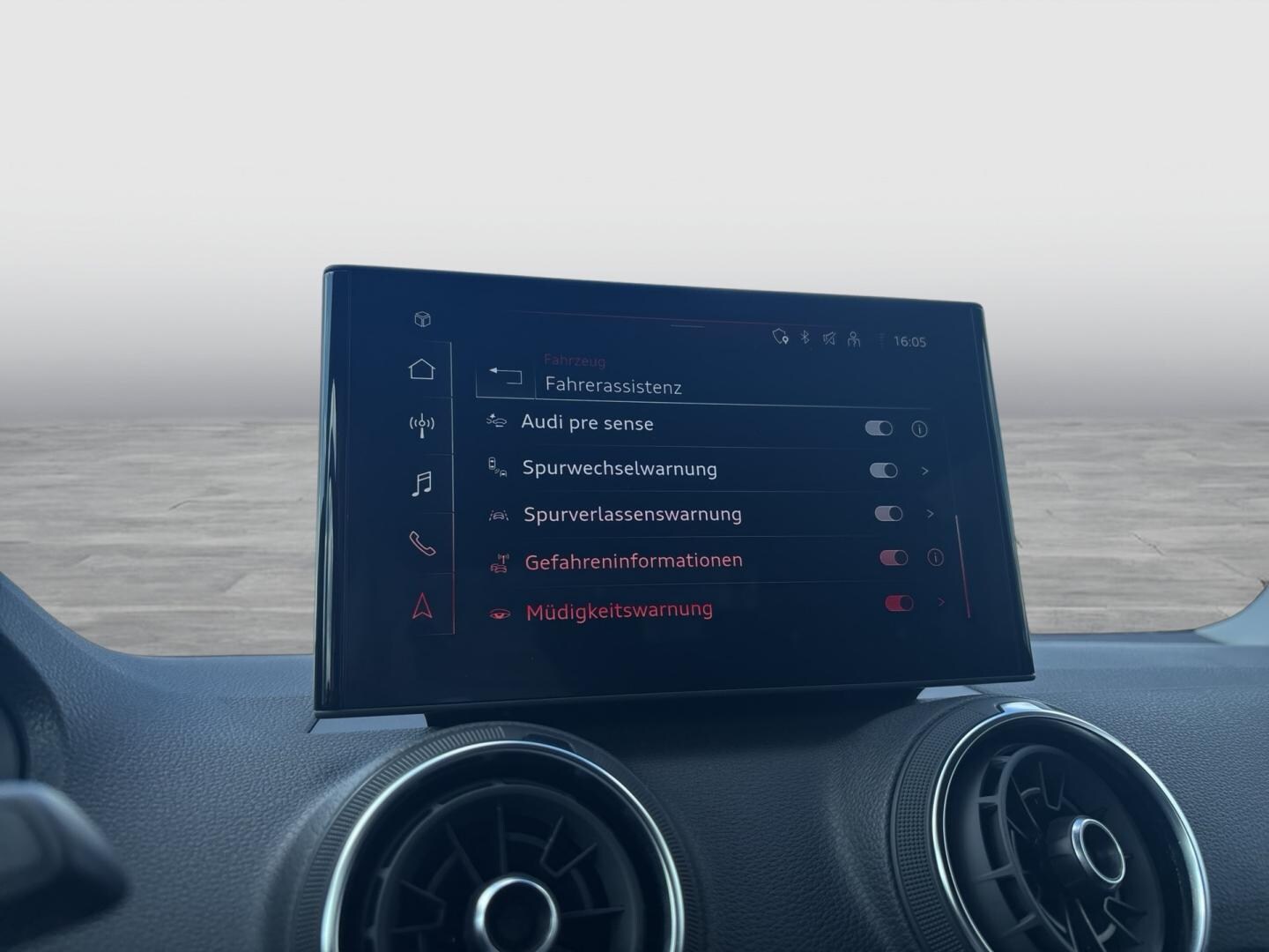 Bild über Audi Q2 advanced 35 TFSI S tronic - für weitere Informationen kontaktieren Sie den Audi Partner