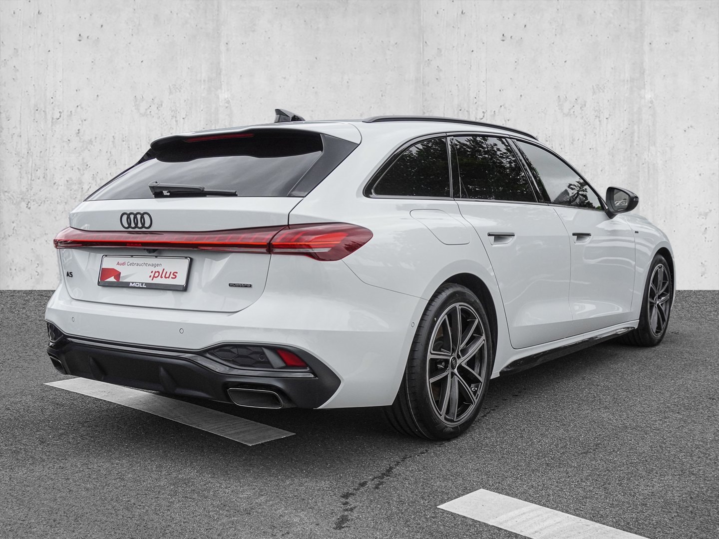 Bild über Audi A5 Avant e-hybrid e-hybrid quattro 220 kW S tronic - für weitere Informationen kontaktieren Sie den Audi Partner