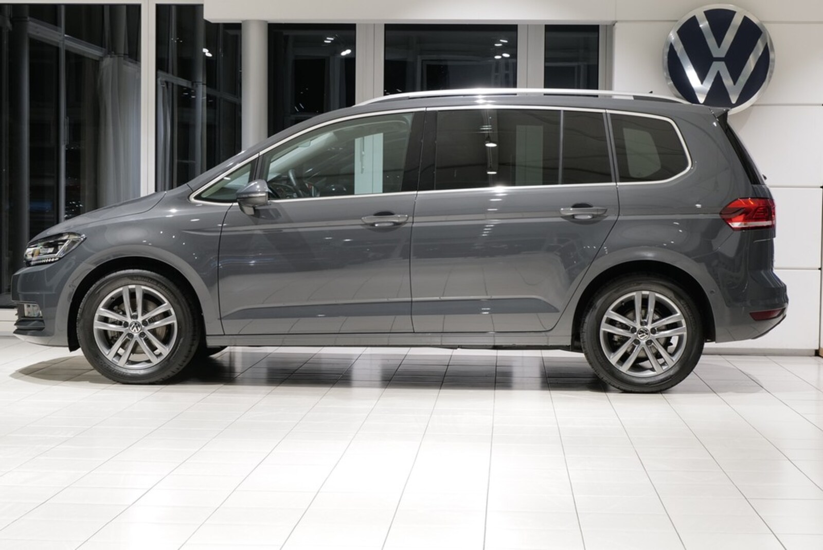 Volkswagen Touran – Bild 7