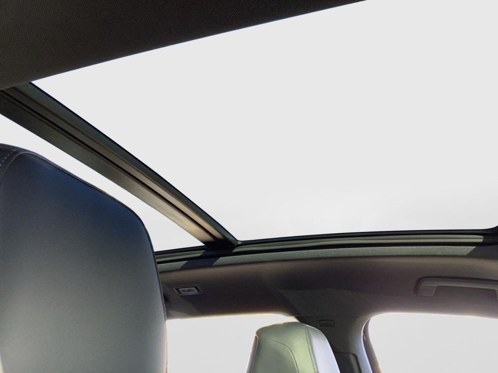 Volkswagen Tiguan – Bild 21