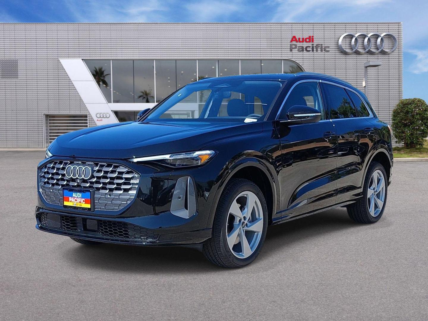 2026 Audi Q5 Premium Plus quattro's photo