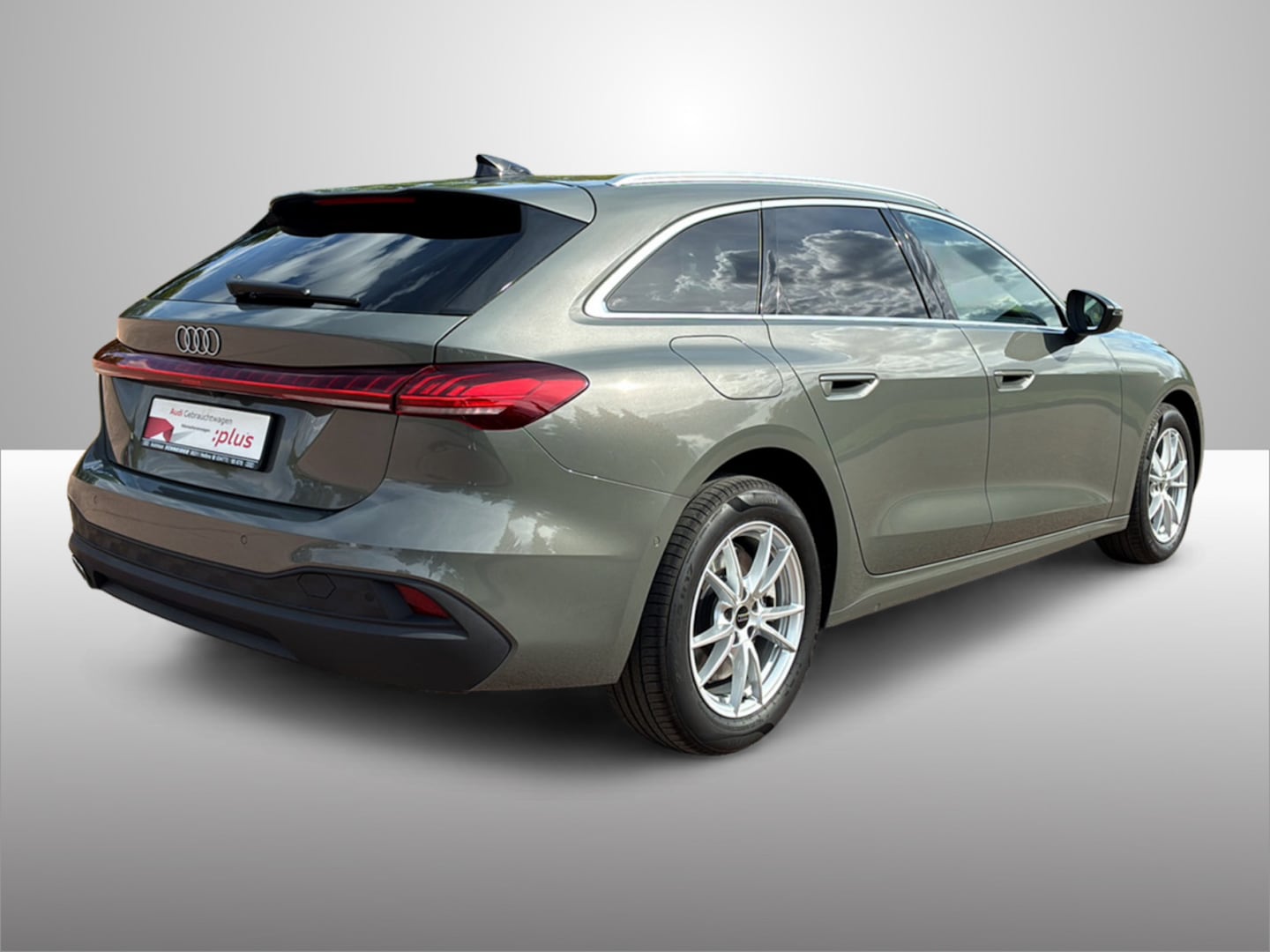 Bild über Audi A5 Avant TDI 150 kW S tronic - für weitere Informationen kontaktieren Sie den Audi Partner
