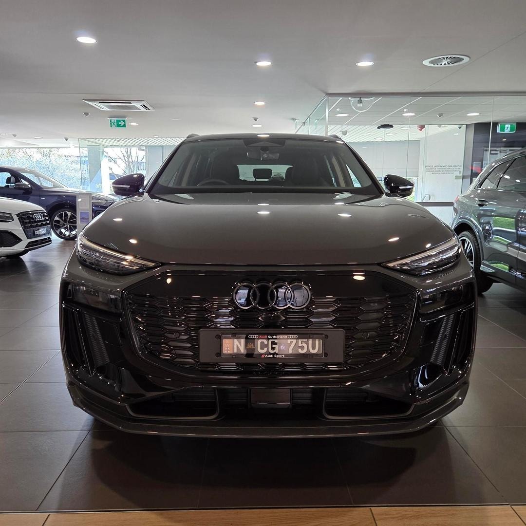 Image about Audi Q6 SUV e-tron e-tron
