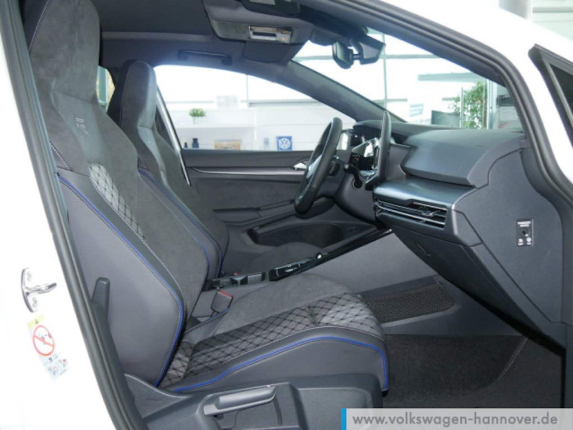 Volkswagen Golf Variant R-Line