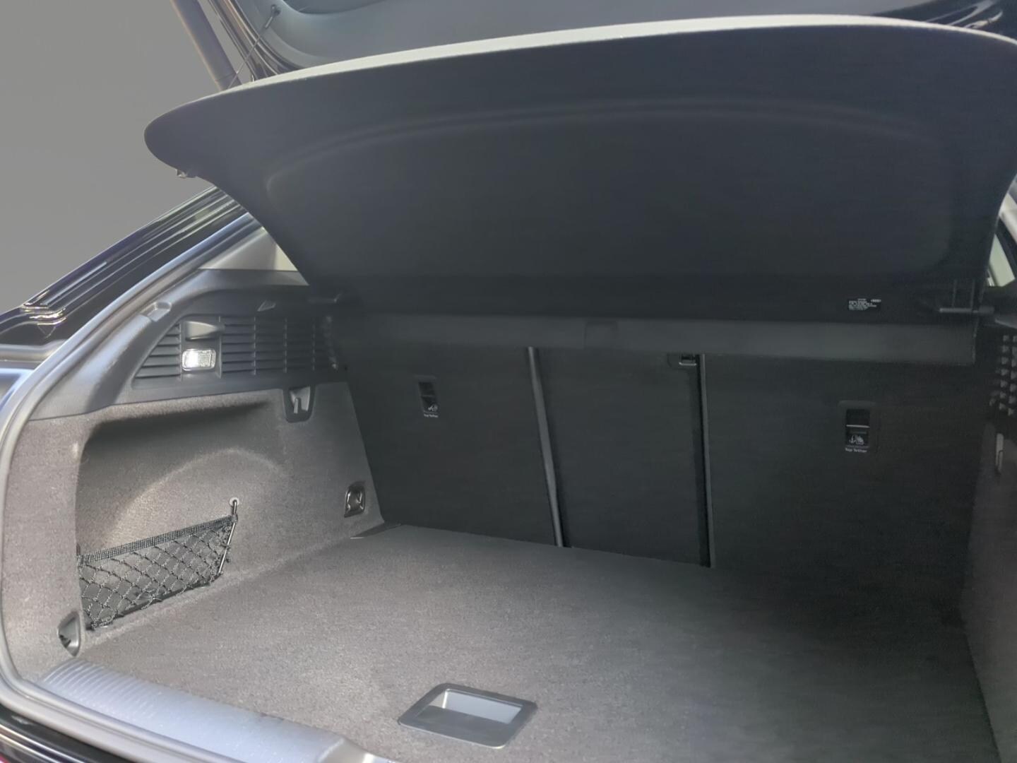 Bild über Audi Q2 advanced 30 TDI Schaltgetriebe - für weitere Informationen kontaktieren Sie den Audi Partner