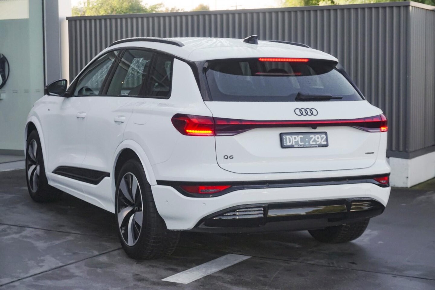 Image about Audi Q6 SUV e-tron e-tron quattro