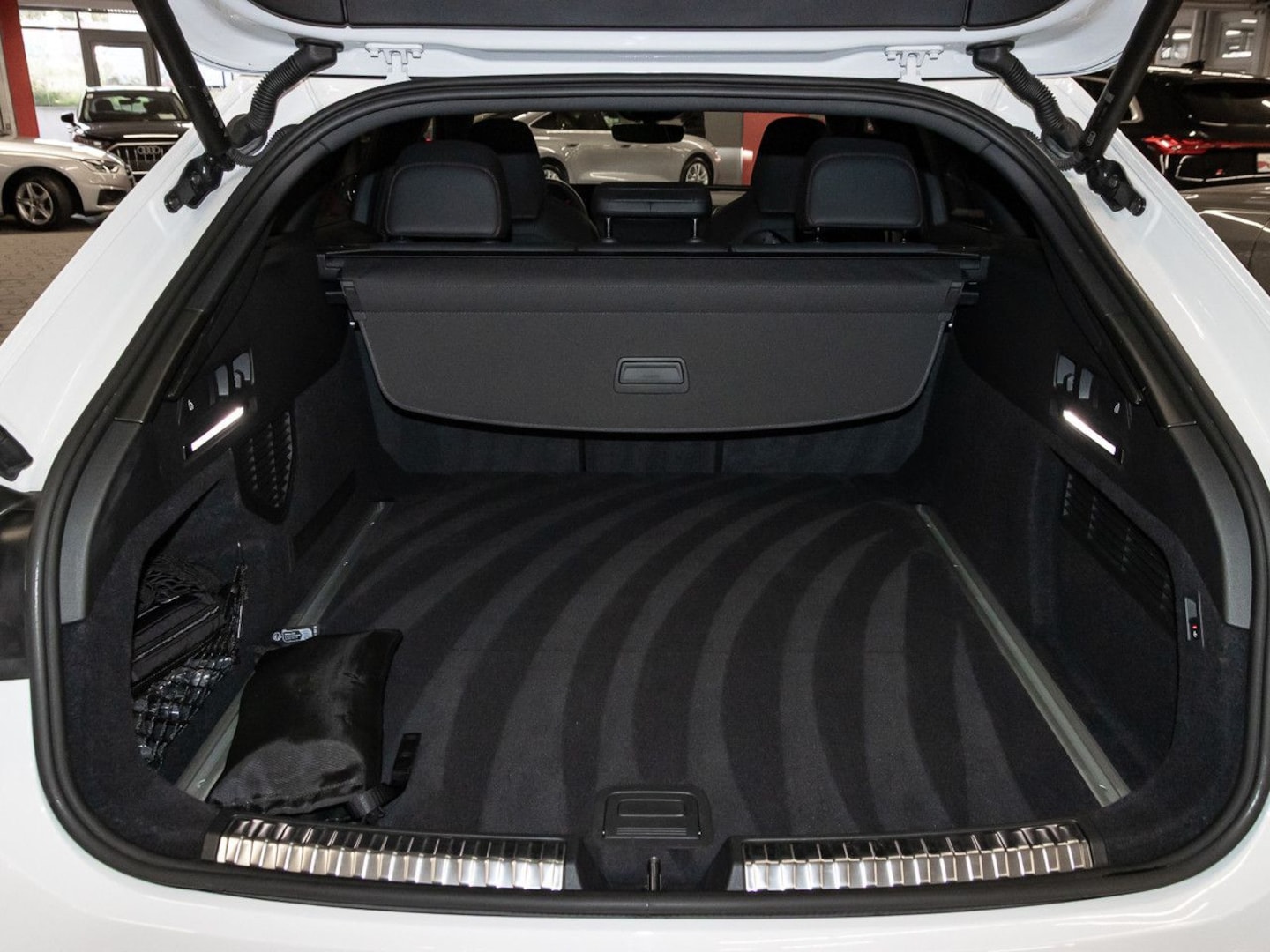 Bild über Audi A6 Avant edition one TDI quattro 150 kW S tronic - für weitere Informationen kontaktieren Sie den Audi Partner