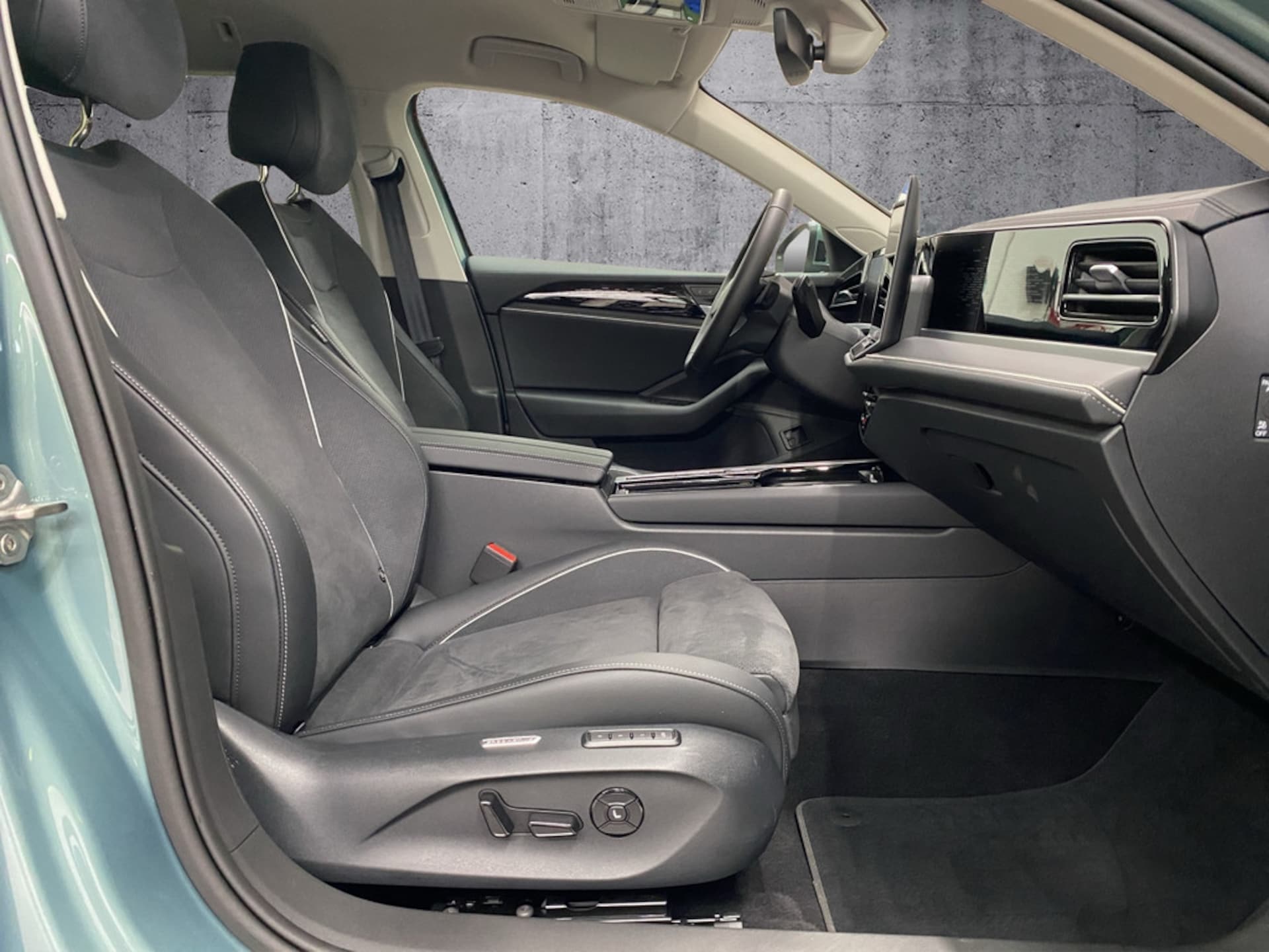 Volkswagen Passat Elegance