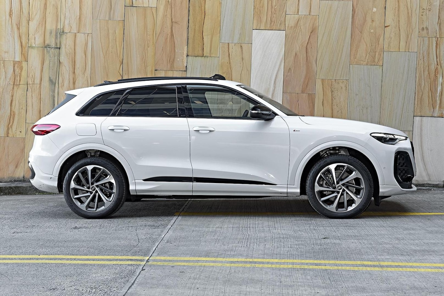 Image about Audi Q5 SUV TFSI 150 kW